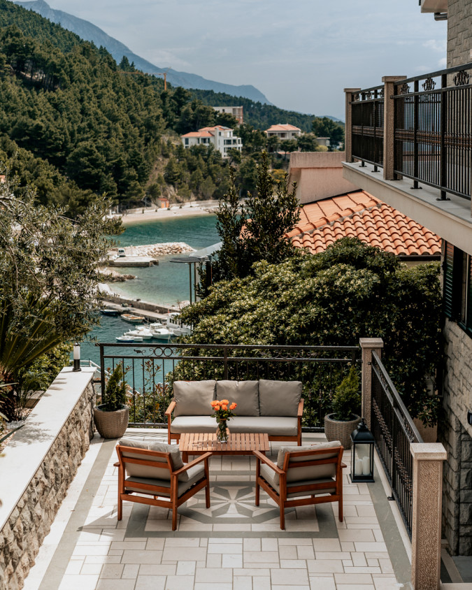 Traditionelle dalmatinische &Auml;u&szlig;ere; "Stein und Olive", Villa AMore Brela Brela
